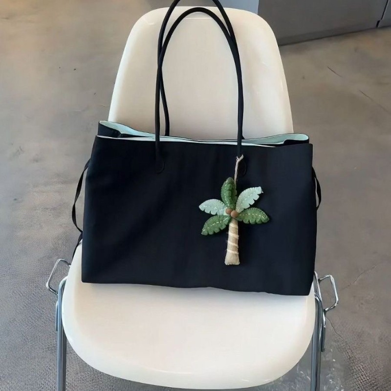 Luxury Crossbody Handbag With  - огляд і ціна Luxury Bags Without Logo