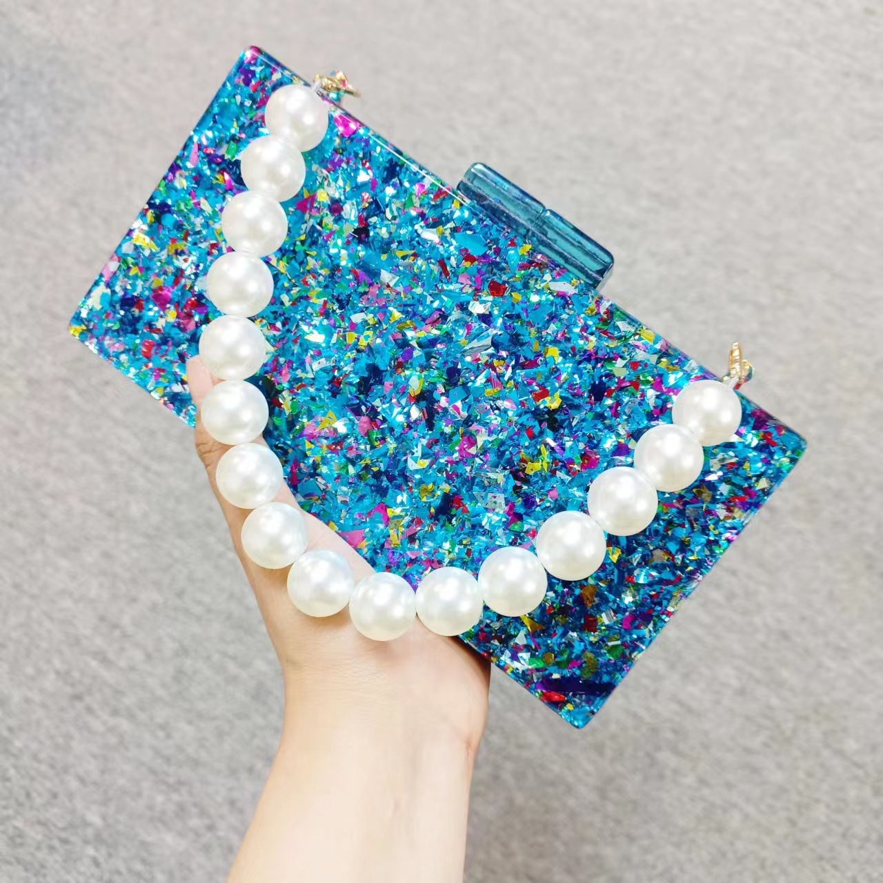 Luxury Acrylic Beaded Clutch B - огляд і ціна Luxury Bags Green