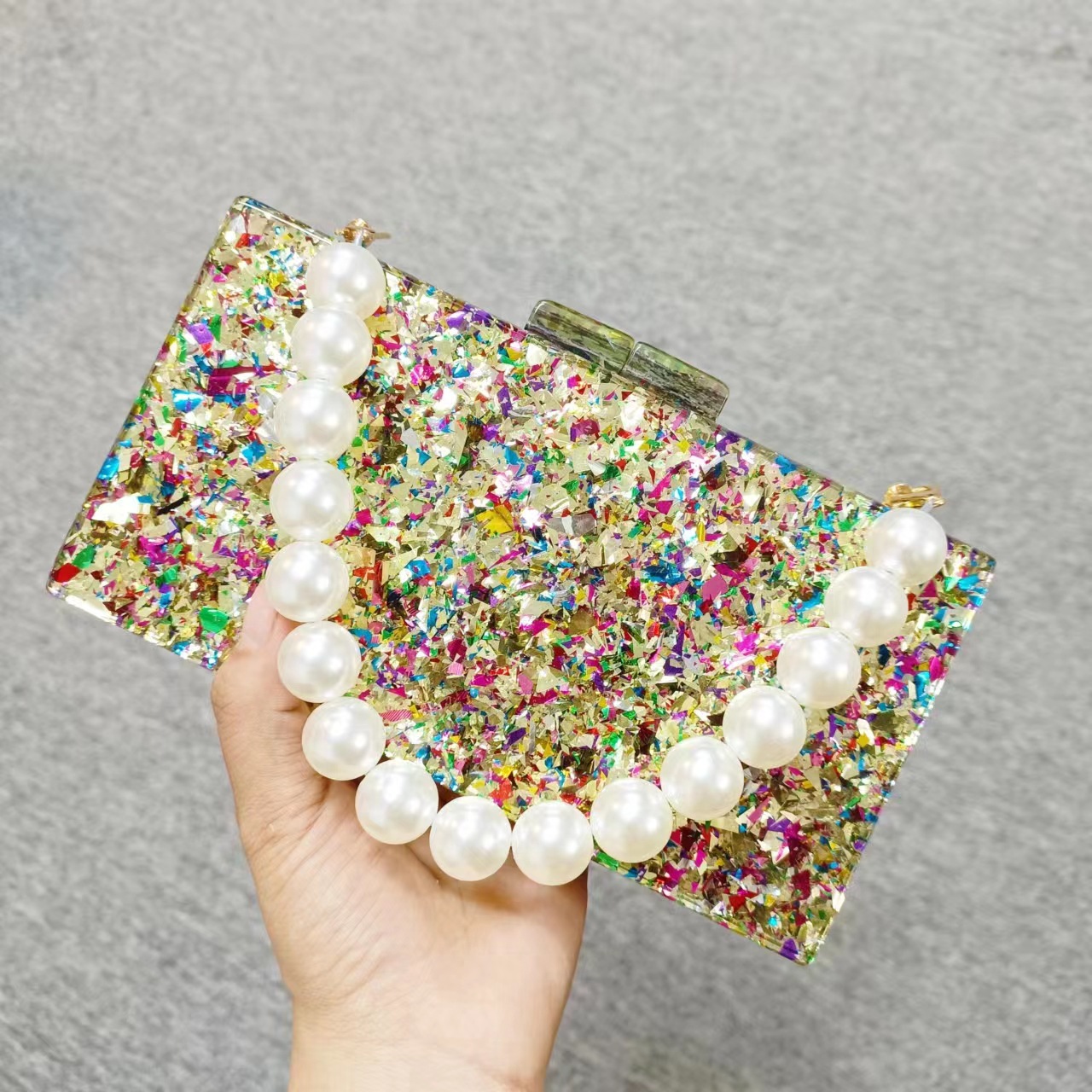 Luxury Acrylic Beaded Clutch B - огляд і ціна Luxury Bags Green
