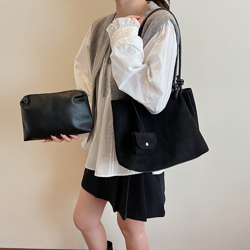 LEFTSIDE Luxury Faux Suede Tot - огляд і ціна Luxury Bags For Young Women