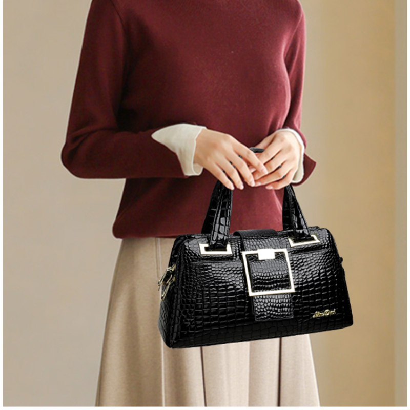 Luxury Crocodile Patterned Han - огляд і ціна Luxury Zipper Bags
