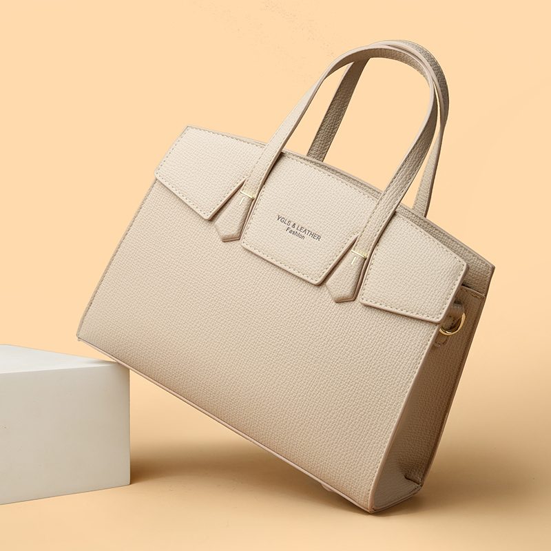 Simple Vintage Luxury Design T - огляд і ціна Luxury Y2K Bags