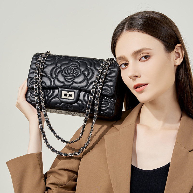 Top Grain Highland Lambskin Sh - огляд і ціна Luxury Bags For School